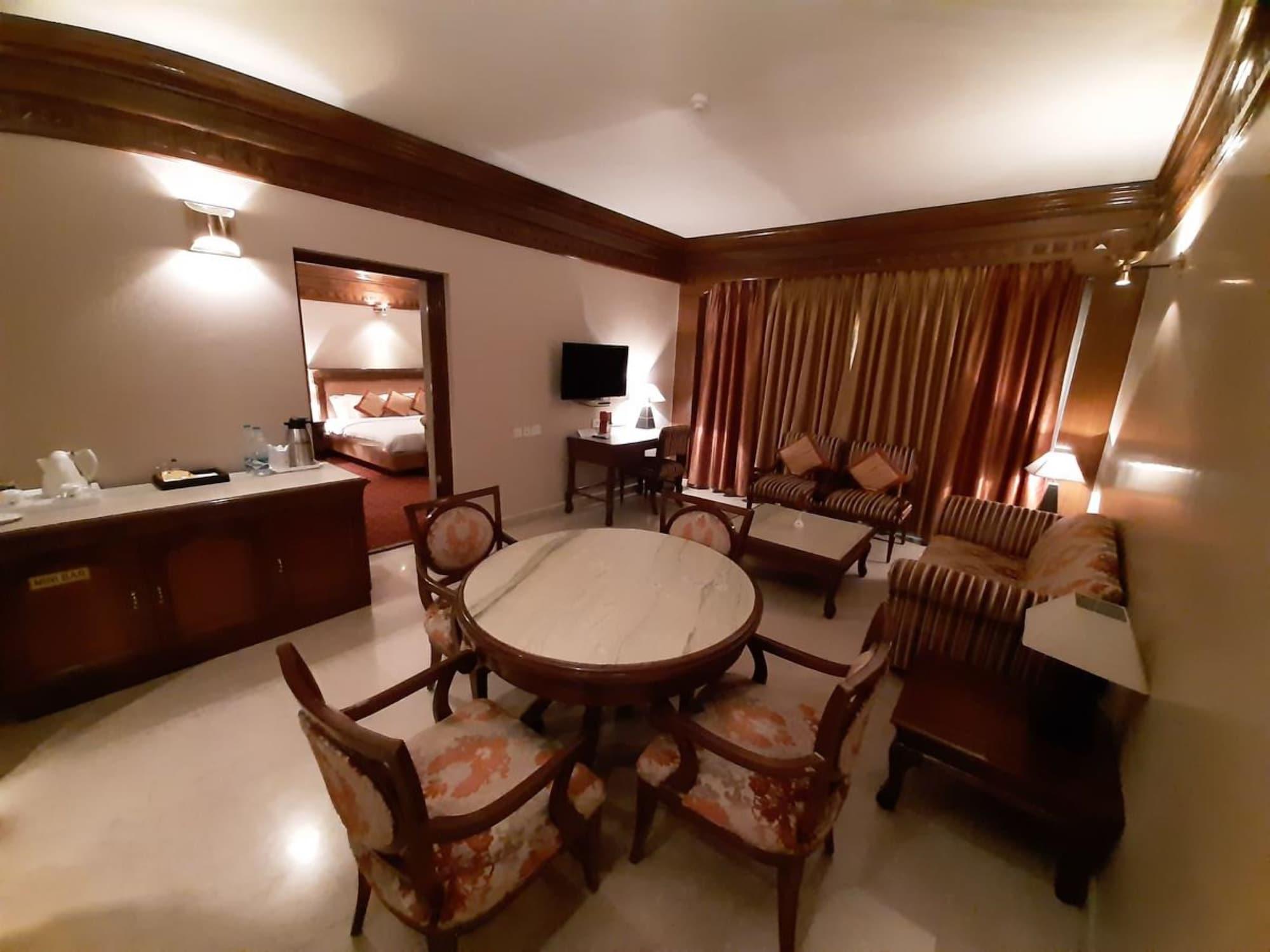 Hotel Mountview Chandīgarh المظهر الخارجي الصورة