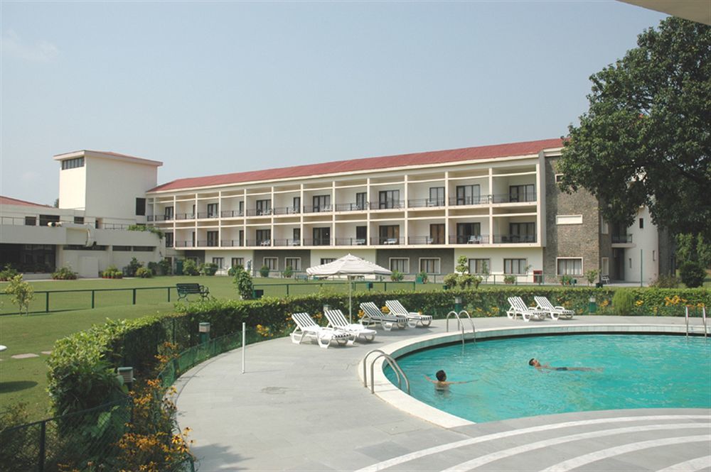 Hotel Mountview Chandīgarh المظهر الخارجي الصورة
