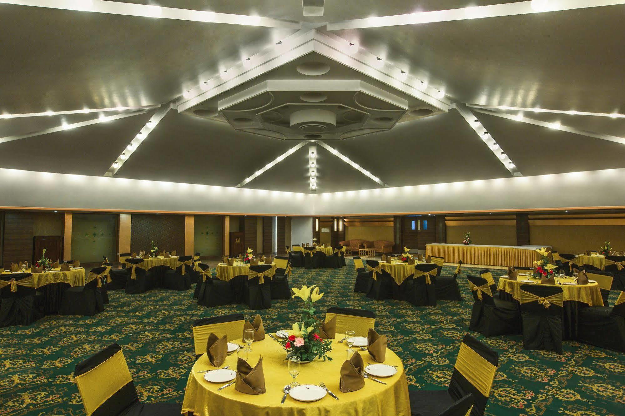 Hotel Mountview Chandīgarh المظهر الخارجي الصورة