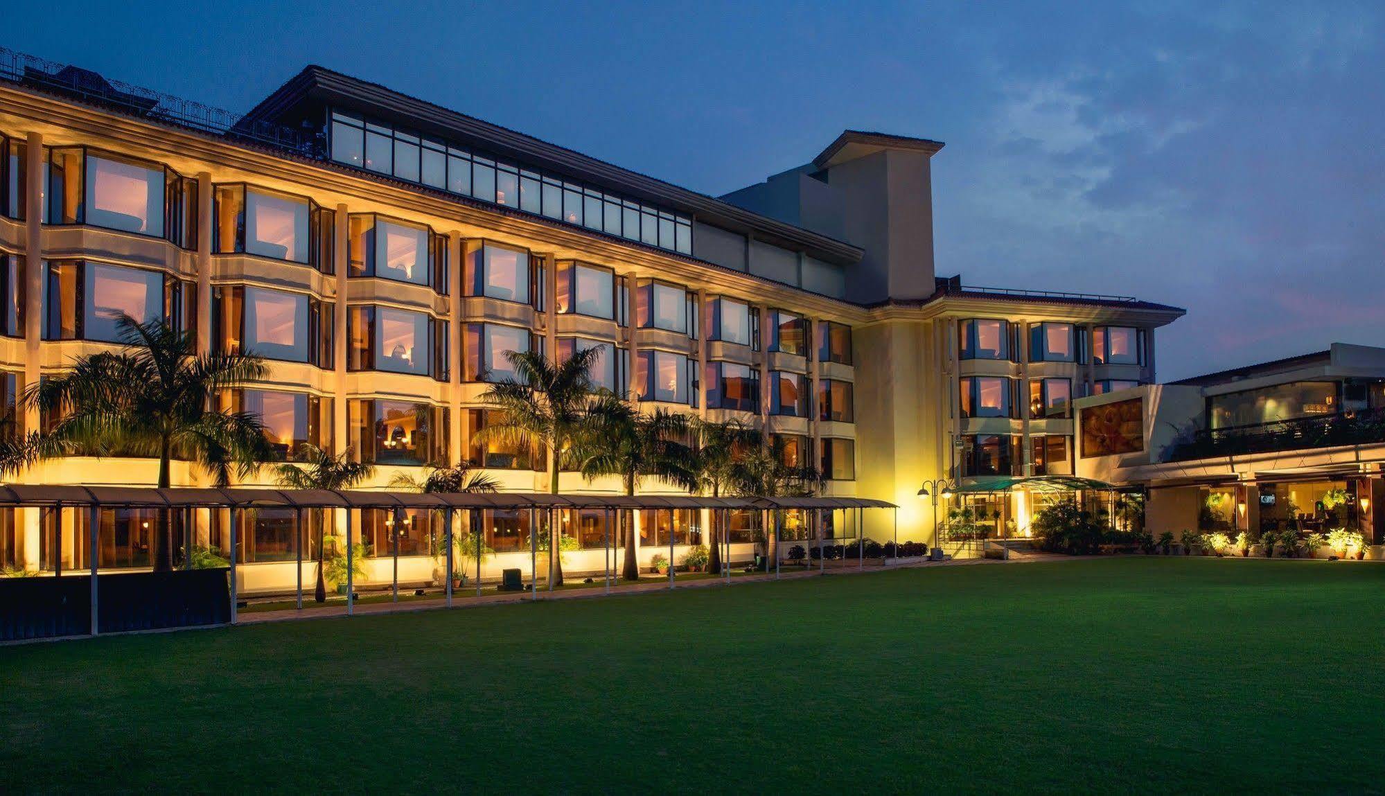 Hotel Mountview Chandīgarh المظهر الخارجي الصورة