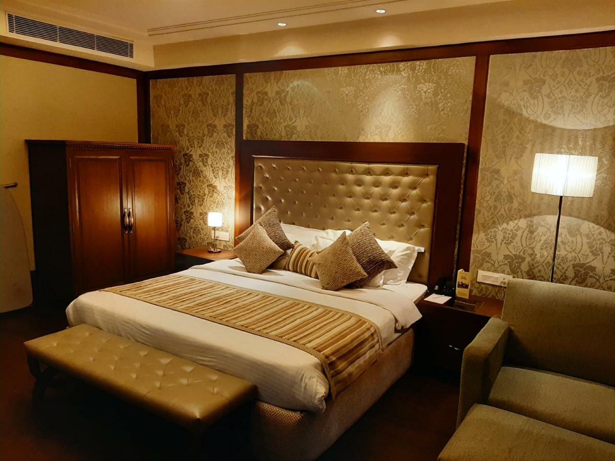 Hotel Mountview Chandīgarh المظهر الخارجي الصورة